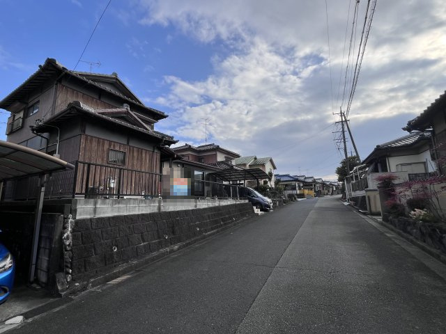 【前面道路含む現地写真】の画像