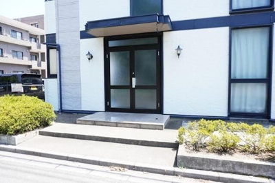 【エントランス】 | プレミール | 毎日通るエントランスはこのようになっています