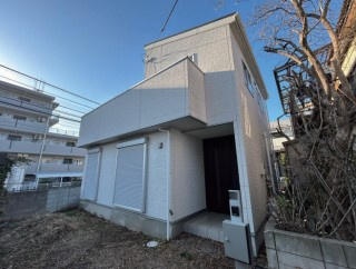 【外観】 | ふじみ野市苗間　未入居一戸建住宅　全1棟　(ふじみ野店) | 完成物件に付き内見可能です
お気軽にお問い合わせください。