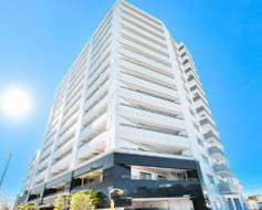 アーデル見沼代親水公園の外観