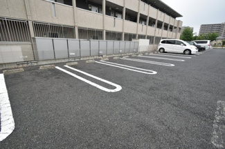 【駐車場】 | クレストコートＢ