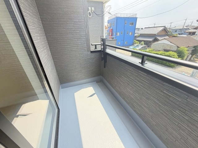 八潮市八潮7丁目　新築戸建　全4棟　3号棟のバルコニー|西向きバルコニー