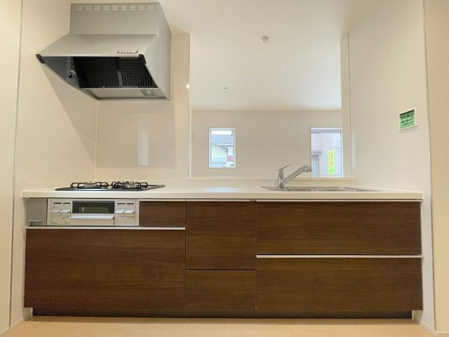 八潮市八潮7丁目　新築戸建　全4棟　4号棟のキッチン|同施工会社の参考写真になります。