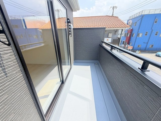 八潮市八潮7丁目　新築戸建　全4棟　4号棟のバルコニー|西向きバルコニー