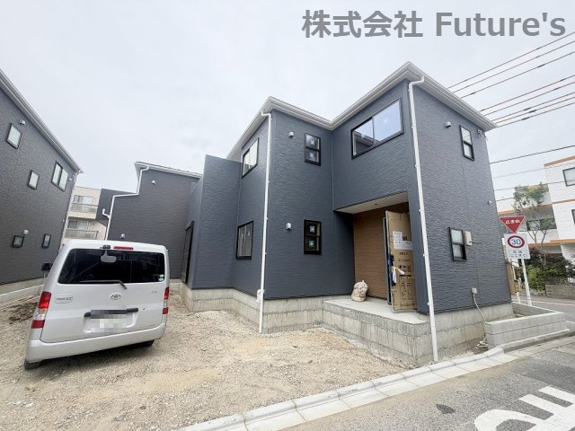 八潮市八潮7丁目　新築戸建　全4棟　2号棟の外観|八潮市八潮7丁目◆スーパー・コンビニ・ドラッグストアが徒歩圏内！毎日の買い物に便利な住環境