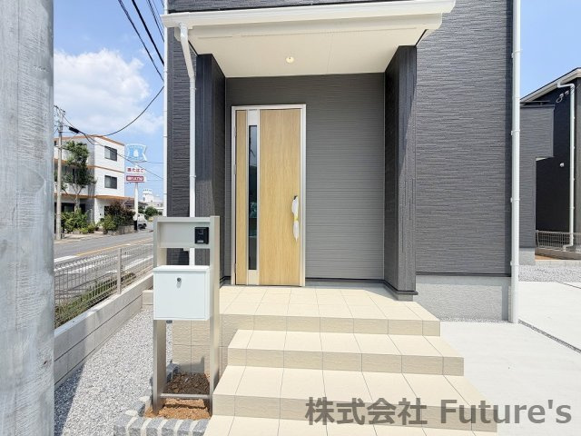 八潮市八潮7丁目　新築戸建　全4棟　1号棟のエントランス|玄関アプローチ