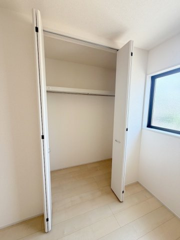八潮市八潮7丁目　新築戸建　全4棟　1号棟の収納|大切な衣類を収納できるクローゼット完備