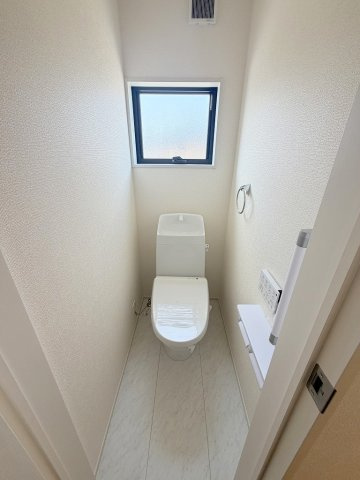 八潮市八潮7丁目　新築戸建　全4棟　1号棟のトイレ|2階のトイレです