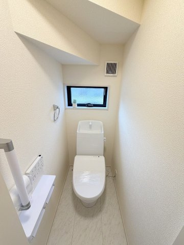 八潮市八潮7丁目　新築戸建　全4棟　1号棟のトイレ|1階のトイレです