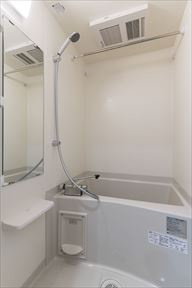 フォセット横浜大口通の浴室