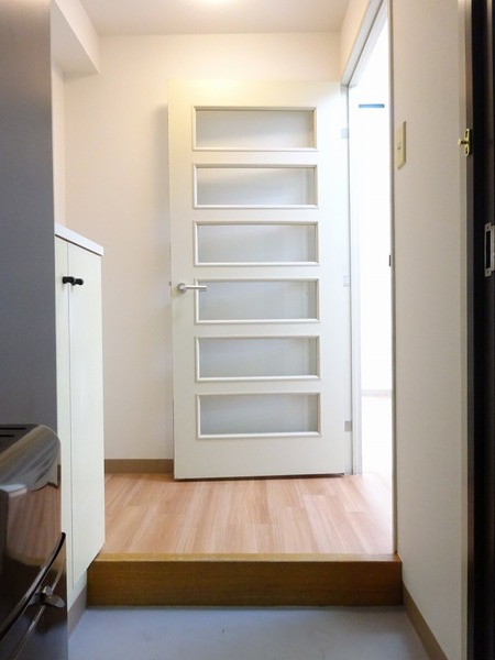 ＮＩＣＥアーバンスピリッツ生麦の玄関