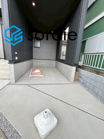 川越市鯨井全1棟　新築戸建の駐車場|令和8年6月4日撮影。