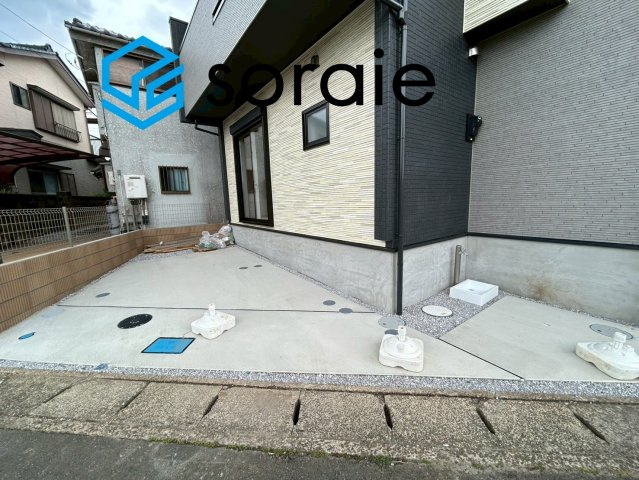 川越市鯨井全1棟　新築戸建の駐車場|令和8年6月4日撮影。