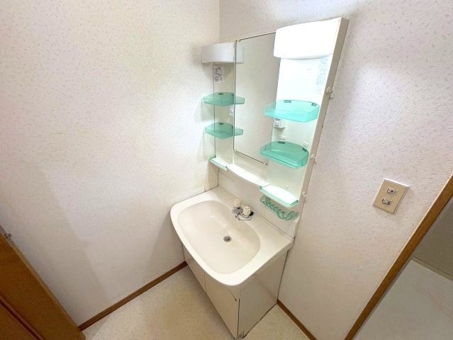 エトワール奥野の独立洗面台