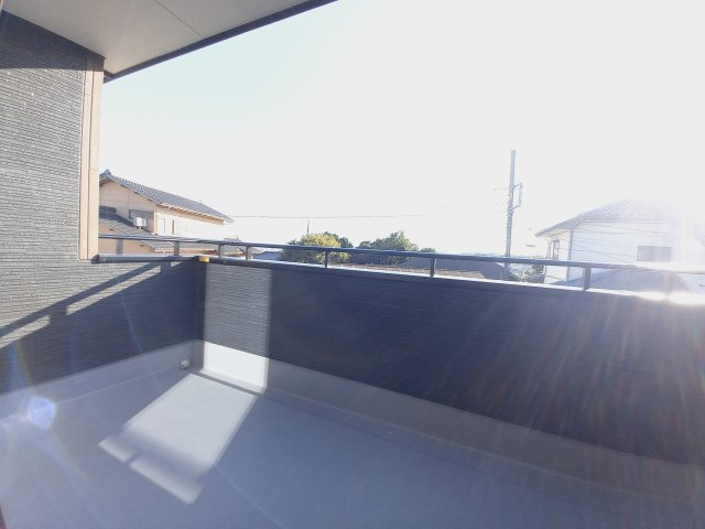 ひたちなか船窪　第2のバルコニー|インナーバルコニーです。晴れた日はたくさんの洗濯を干すことが出来てバルコニーが広いのは魅力的です～♪