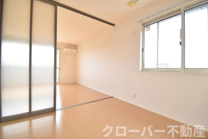 オーシャン セブンⅡの内装|洋室４．５帖