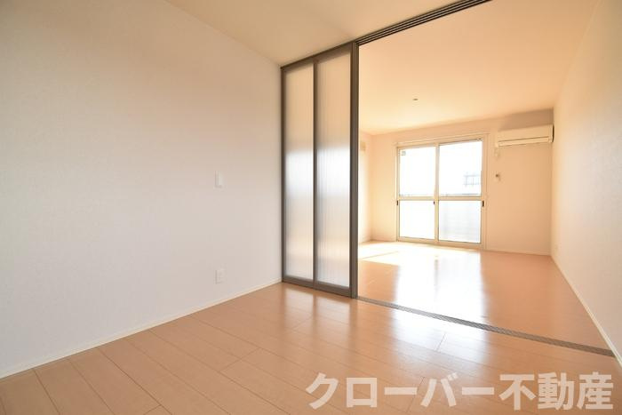 オーシャン セブンⅡの内装|洋室４．５帖