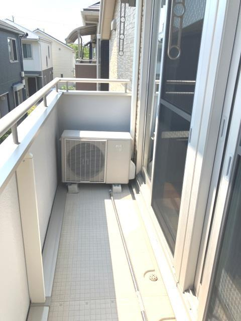 玉津町西河原戸建のバルコニー|陽当たり良好なバルコニーです