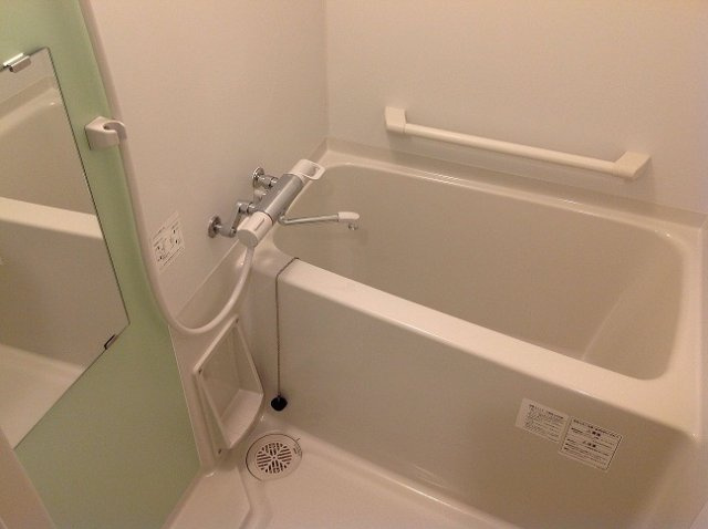 レオネクストプリマヴェーラ御影の浴室|日々の疲れを癒すお風呂付です