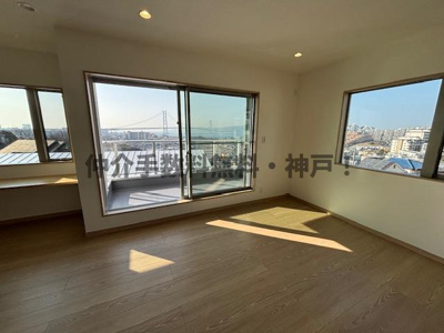 【居間・リビング】 | 神戸市垂水区西舞子9丁目　新築戸建　仲介手数料無料！ | 使いやすい居間です