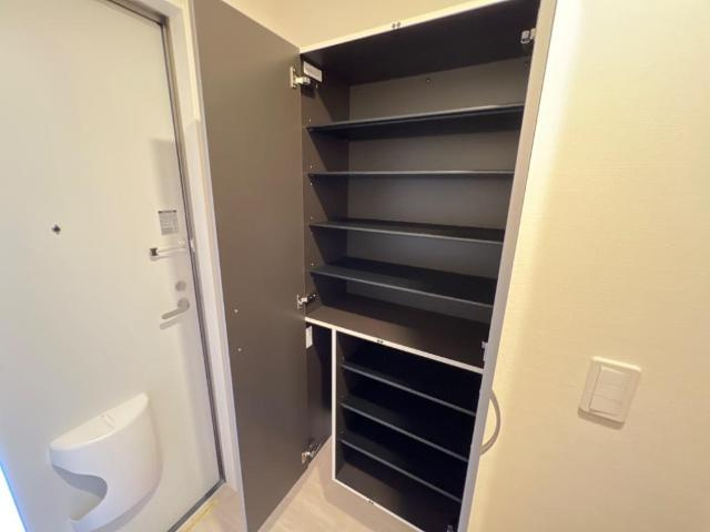 エッグプラントの収納|下駄箱（イメージ）