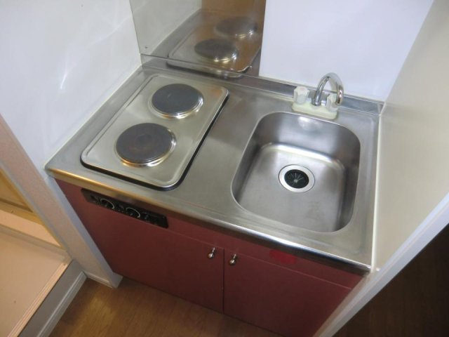 レオパレスエスパシオ２１Ａのキッチン|きれいなキッチンです