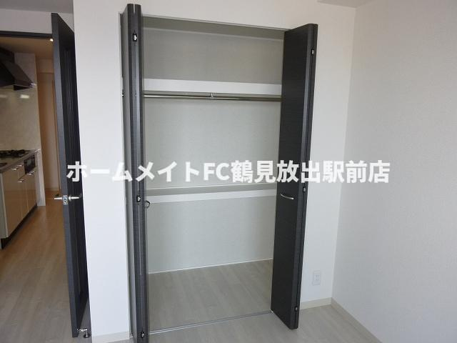 大阪市鶴見区放出東３丁目の賃貸マンションの収納