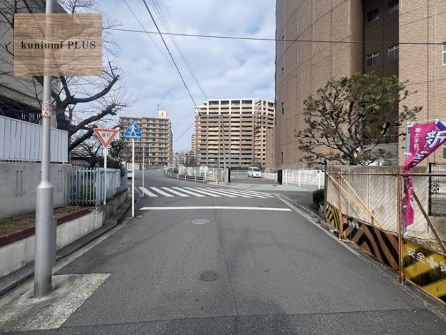 大阪市城東区中浜1丁目の前面道路含む現地写真