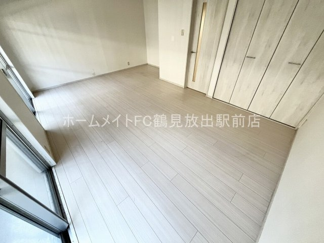 大阪市城東区諏訪２丁目の賃貸マンションの洋室