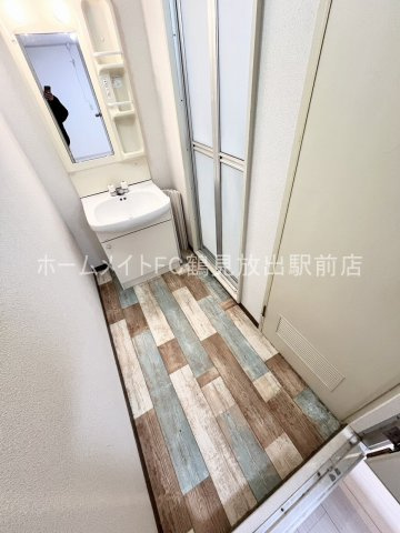 大阪市城東区諏訪２丁目の賃貸マンションの洗面所