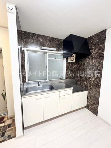 大阪市城東区諏訪２丁目の賃貸マンションのキッチン