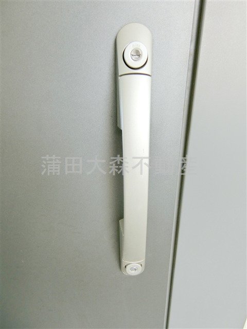 ガーデン蒲田の玄関