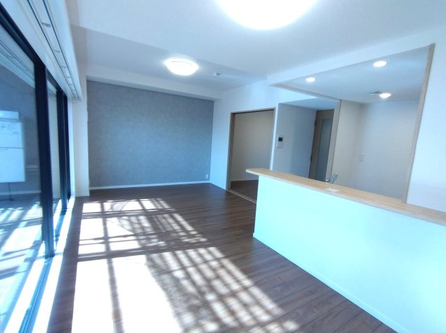 香久山パークスクエアN棟の居間・リビング