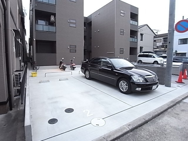 REGALEST　Karumo Southの駐車場|駐車スペースもあります