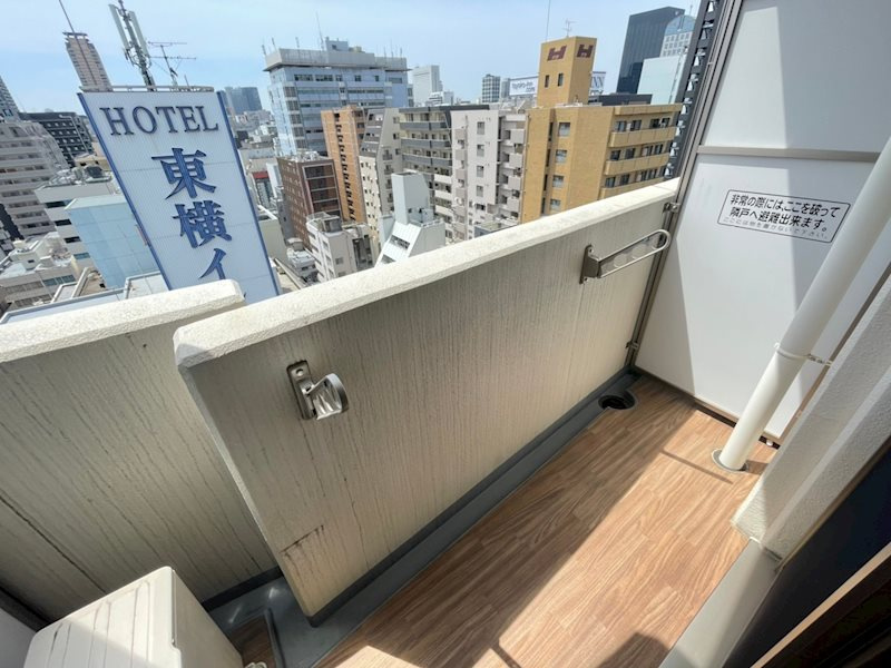SERENiTE堺筋本町SUDのバルコニー