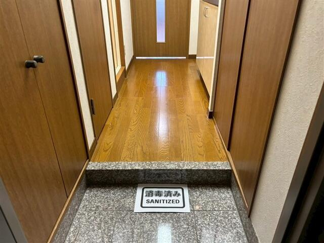 ルーブル恵比寿サウスガーデンの玄関