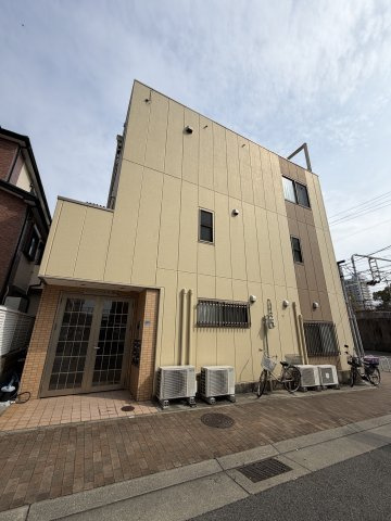 アヴニール松野の外観