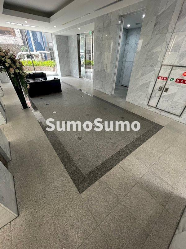 リーガル四ツ橋立売堀Ⅱのロビー|建物の内部です