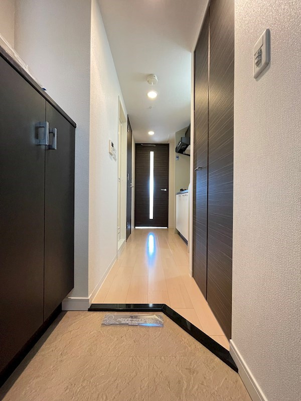 プレサンス神戸プレシャスの玄関