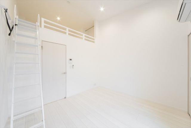 cube inohana（キューブ イノハナ）の内装