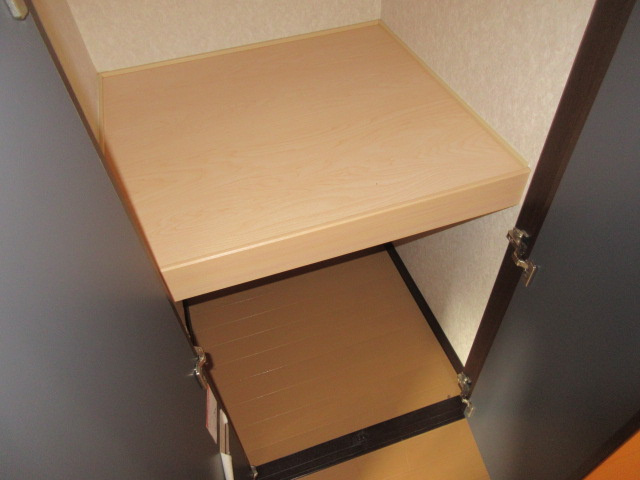 TOWN東2南25の収納