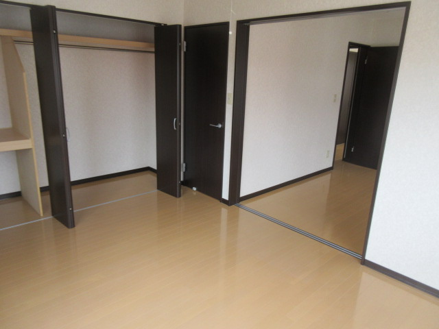 TOWN東2南25の洋室