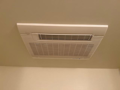 【設備】 | サンライズ高町 | 雨の日も安心の浴室換気乾燥機