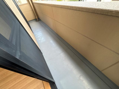 【その他】 | サンライズ高町 | 間口が広く洗濯物も干しやすいベランダ