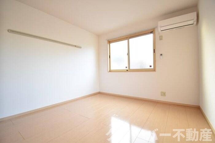 リビングタウン宇多津東 D棟の内装|洋室７帖