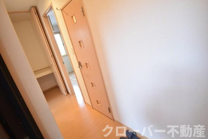 リビングタウン宇多津東 D棟のその他|廊下