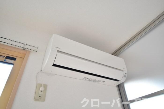 リビングタウン宇多津東 D棟の設備|備付エアコン（ＬＤＫ）