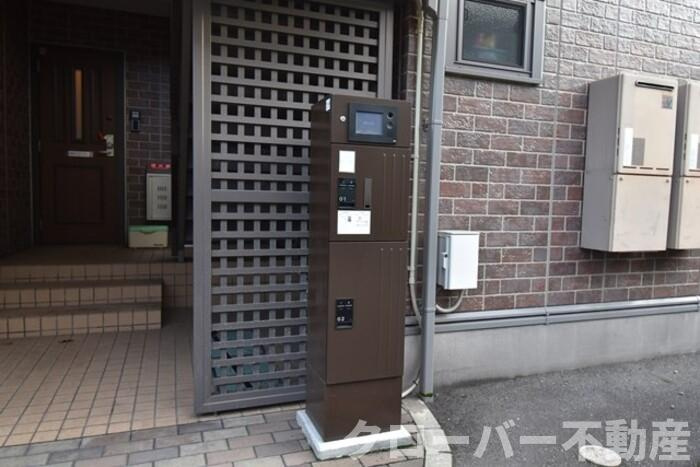 リビングタウン宇多津東 D棟のその他共用部分|宅配ボックス