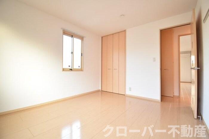 リビングタウン宇多津東 D棟の内装|洋室７帖