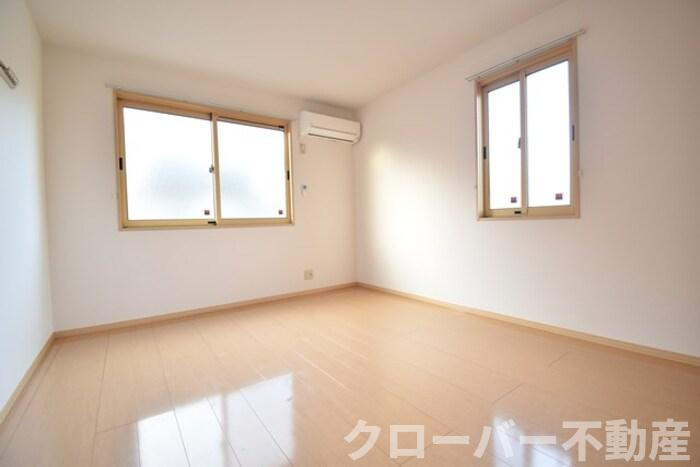 リビングタウン宇多津東 D棟の内装|洋室７帖